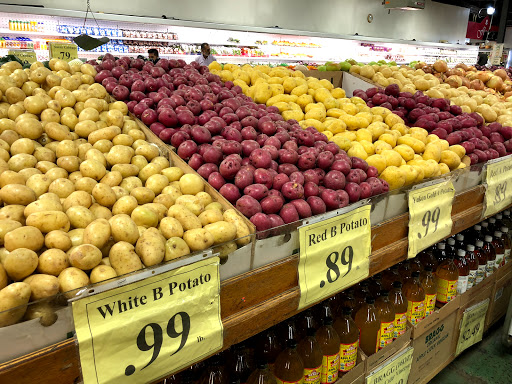 Grocery Store «Garden State Farmers Market», reviews and photos, 2549 US-1, North Brunswickck, NJ 08816, USA