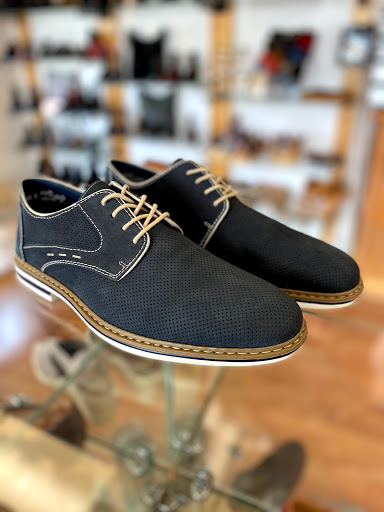 Shoe Store «Rainsong Shoes», reviews and photos, 117 Plaza St, Healdsburg, CA 95448, USA