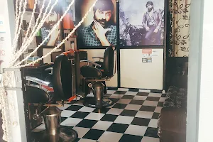 CUTE CUTS MEN'S BEAUTY PARLOUR image