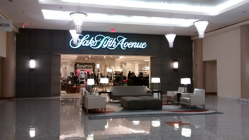 Shopping Mall «Tysons Galleria», reviews and photos, 2001 International Dr, McLean, VA 22102, USA