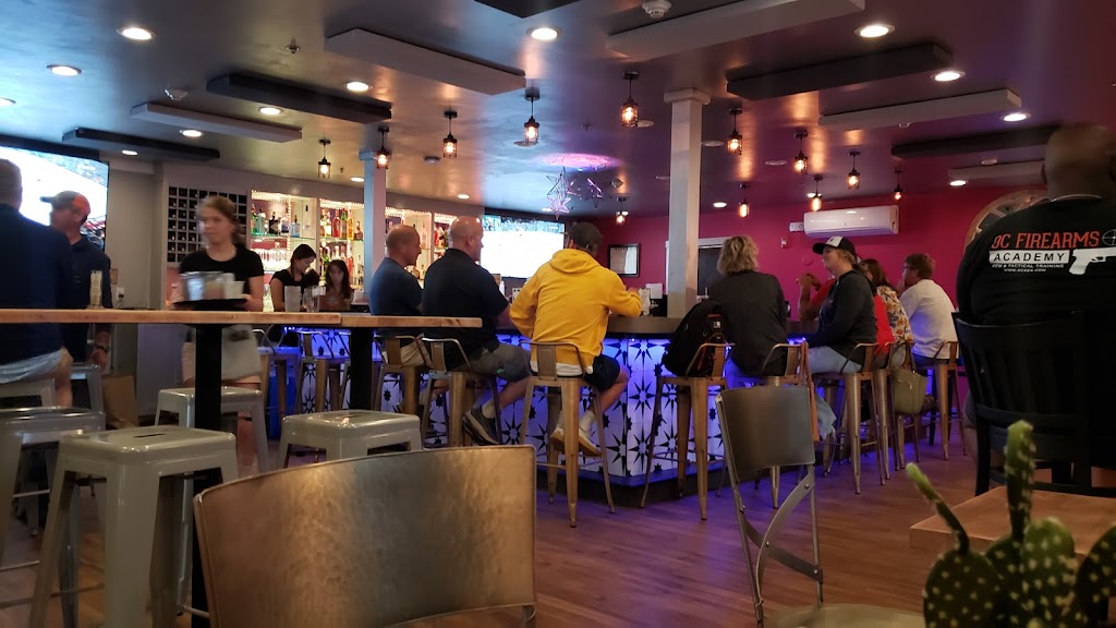 Saltbox Tavern & Table 02554