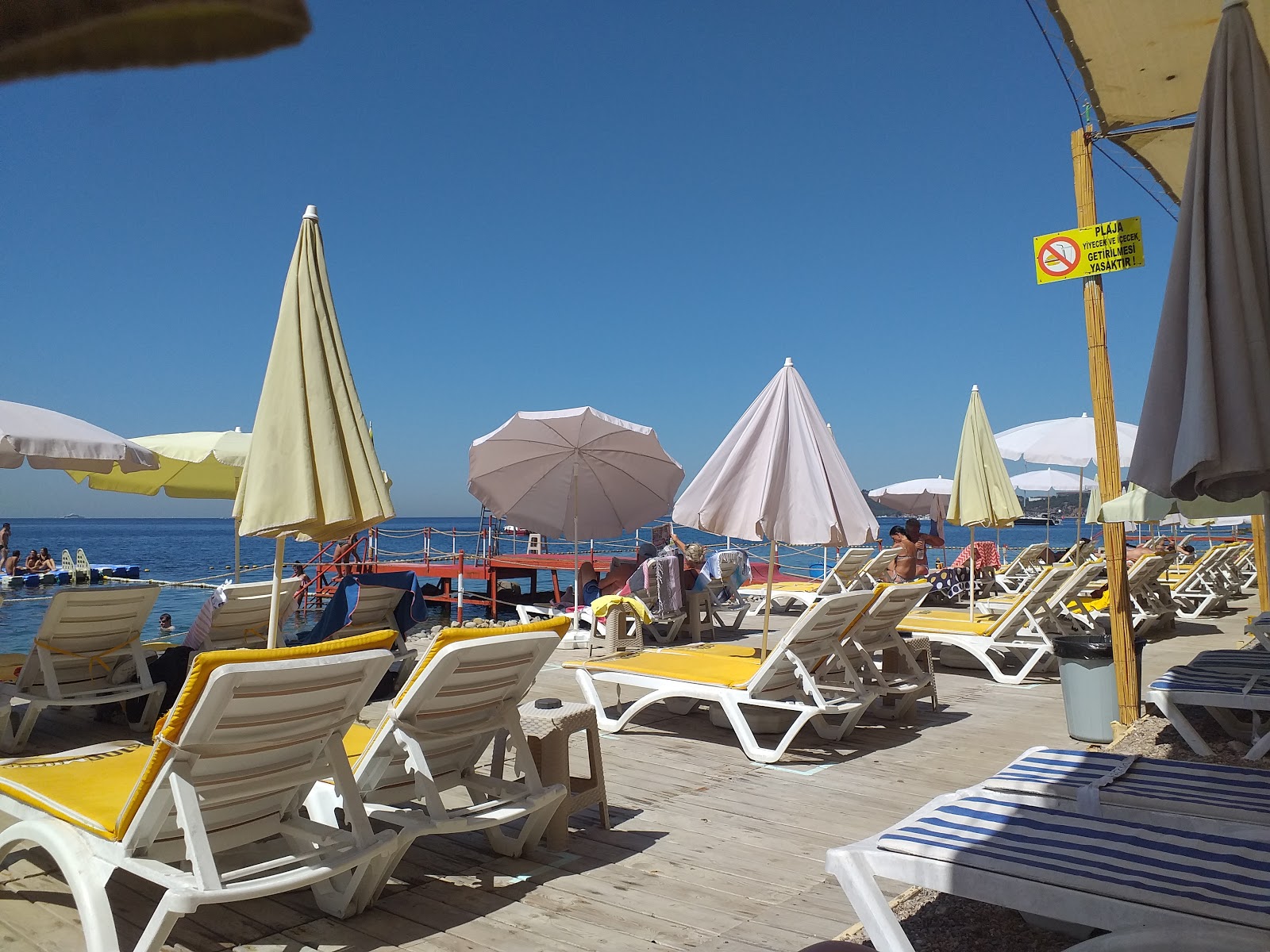 Foto di Halik Koyu Aile Plaji con spiaggia spaziosa