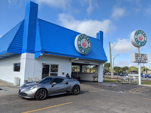 Tropical Car Wash en Tampa