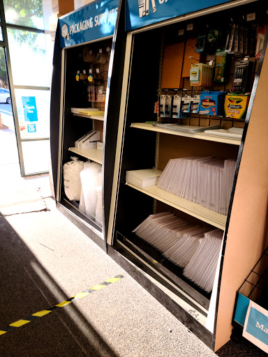 Shipping and Mailing Service «The UPS Store», reviews and photos, 1 Orient Way F, Rutherford, NJ 07070, USA