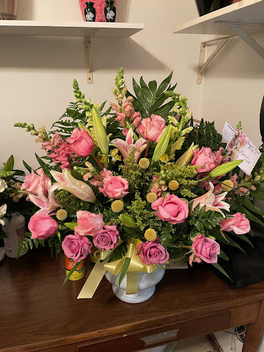 Florist «Greenspoint Florist», reviews and photos, 514 Gulf Bank Rd, Houston, TX 77037, USA