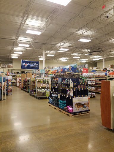 Pet Supply Store «PetSmart», reviews and photos, 2216 E Springs Dr, Madison, WI 53704, USA