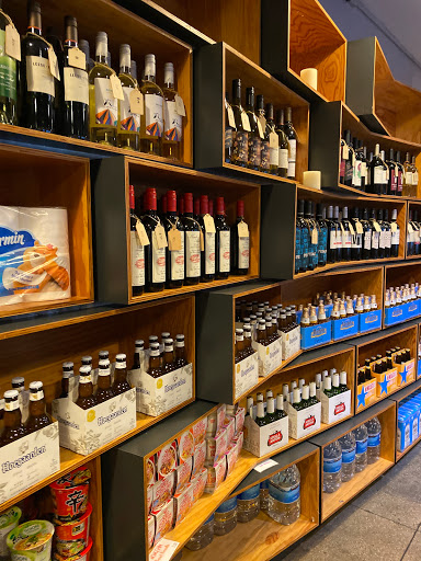 Convenience Store «The Corner Store», reviews and photos, 716 Traction Ave, Los Angeles, CA 90013, USA