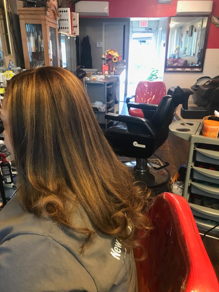 Elsa beauty Salon Dominican style 06517