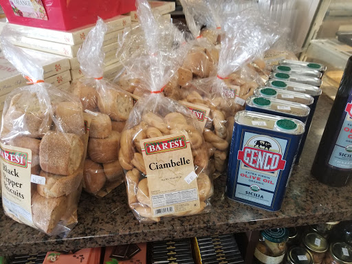 Wine Store «Little Italy Wines», reviews and photos, 12414 Mayfield Rd, Cleveland, OH 44106, USA