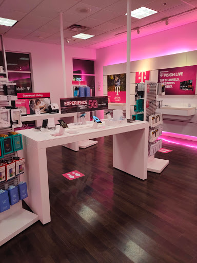 Shopping Mall «Landstown Commons Shopping Center», reviews and photos, 3334 Princess Anne Rd, Virginia Beach, VA 23456, USA