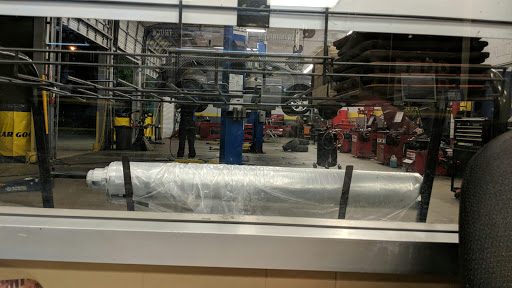 Tire Shop «Goodyear Auto Service Center», reviews and photos, 3690 Bird Rd, Coral Gables, FL 33133, USA