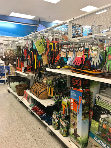 Clothing Store «Ross Dress for Less», reviews and photos, 1700 Lake Woodlands Dr, The Woodlands, TX 77380, USA