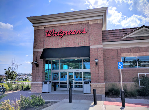 Walgreens, 4701 Town Center Dr, Leawood, KS 66211, USA, 