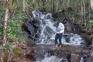Mandin Putri Waterfall image