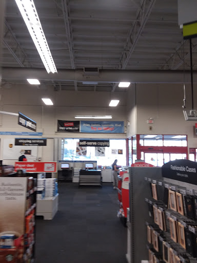 Office Supply Store «Staples», reviews and photos, 2080 W Empire Ave, Burbank, CA 91504, USA