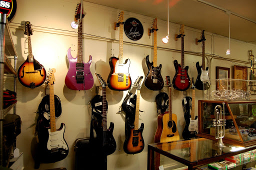 Pawn Shop «Craftsman Estate Jewelry & Pawn Shop», reviews and photos, 306 N State St, Ukiah, CA 95482, USA