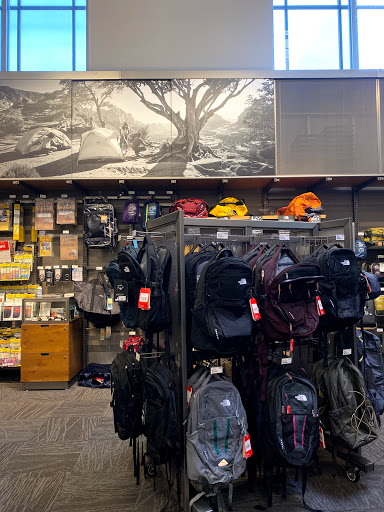 Camping Store «REI», reviews and photos, 6281 W 135th St, Overland Park, KS 66223, USA