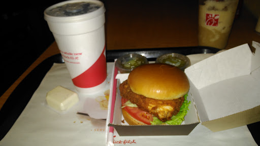 Fast Food Restaurant «Chick-fil-A», reviews and photos, 461 Clairton Blvd, Pleasant Hills, PA 15236, USA