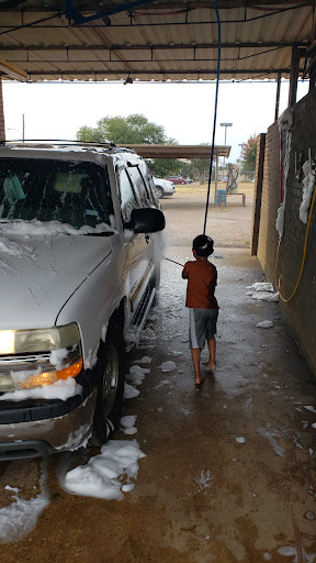A A Car Wash en Tyler