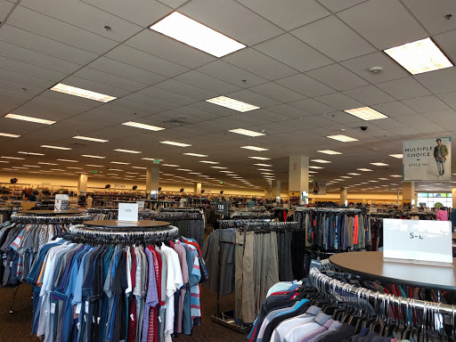 Department Store «Nordstrom Rack Belmar», reviews and photos, 393 S Vance St, Lakewood, CO 80226, USA