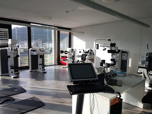 Información y opiniones sobre Clínica de espalda Athlon Bizkar Klinika Aretxabaleta de Arechavaleta