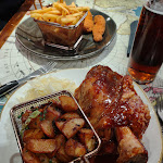 Photo n°1 de l'avis de Benjamin.a fait le 13/05/2024 à 05:34 sur le  Schweine Janes Altstadt à Düsseldorf