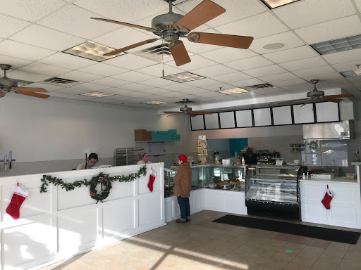 Market «Kickshaws Downtown Market», reviews and photos, 101 William St, Fredericksburg, VA 22401, USA