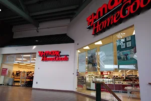 T.J. Maxx & HomeGoods image