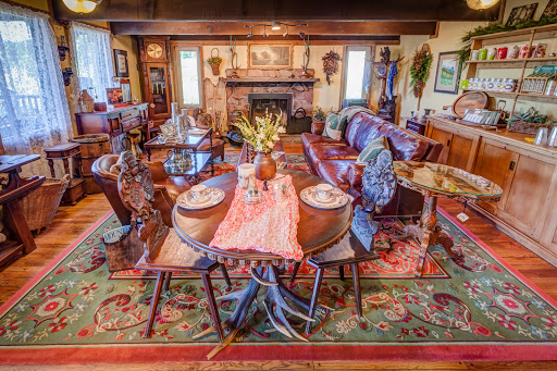 Antique Store «Ski Country Antiques & Home», reviews and photos, 114 Homestead Rd, Evergreen, CO 80439, USA