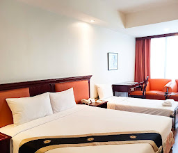 Taipan Hotel photo