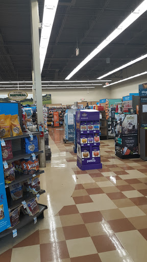 Pet Supply Store «Petco Animal Supplies», reviews and photos, 2435 N Hwy 67, Florissant, MO 63033, USA