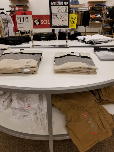 Department Store «Sears», reviews and photos, 29500 W Seven Mile Rd, Livonia, MI 48152, USA