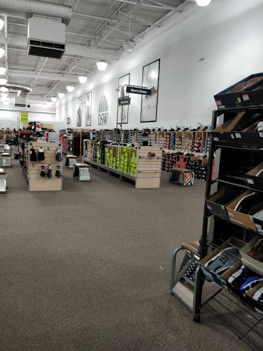 Shoe Store «DSW Designer Shoe Warehouse», reviews and photos, 6905 Mills Civic Pkwy, West Des Moines, IA 50266, USA