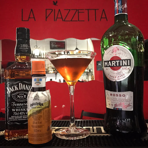 La Piazzetta Drink & Lounge