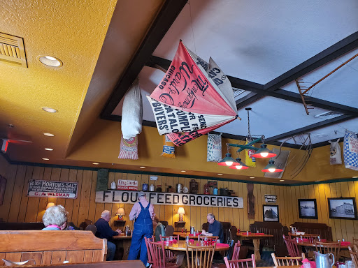 American Restaurant «Cracker Barrel Old Country Store», reviews and photos, 1511 Riverboat Center Dr, Joliet, IL 60431, USA