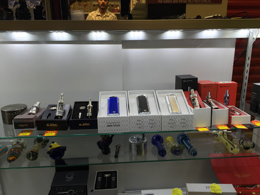 Tobacco Shop «419 Smoke Shop & E-Cigs», reviews and photos, 8546 W Irlo Bronson Memorial Hwy, Kissimmee, FL 34747, USA