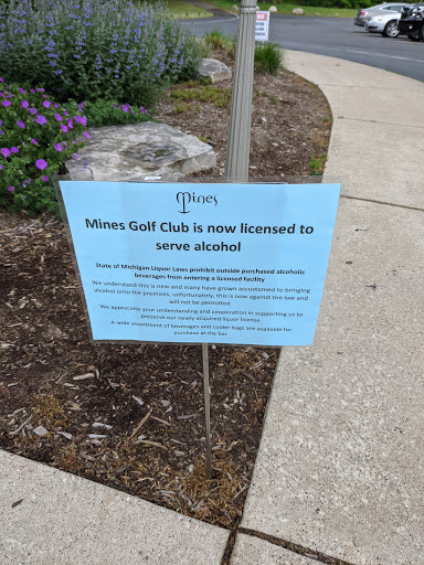 Golf Course «Mines Golf Course», reviews and photos, 330 Covell Ave SW, Walker, MI 49534, USA