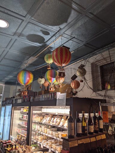 Dessert Restaurant «Shyndigz», reviews and photos, 1903 W Cary St, Richmond, VA 23220, USA