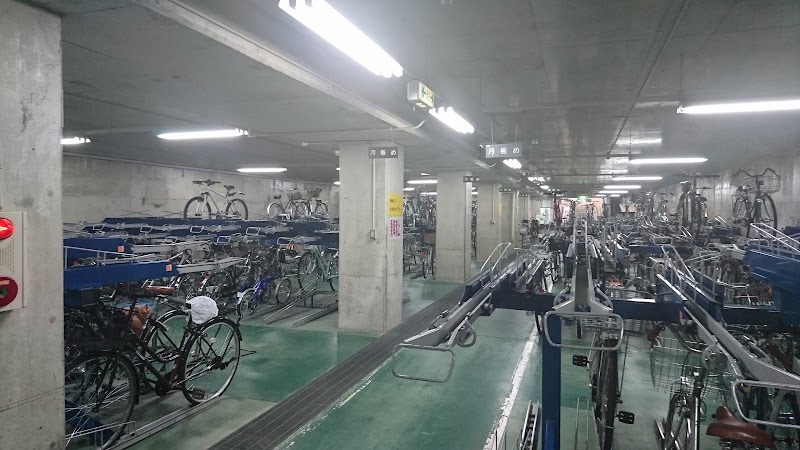 北山駅自転車駐車場