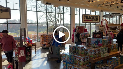 Sporting Goods Store «Bass Pro Shops», reviews and photos, 3629 Outdoor Sportsman Pl, Kodak, TN 37764, USA