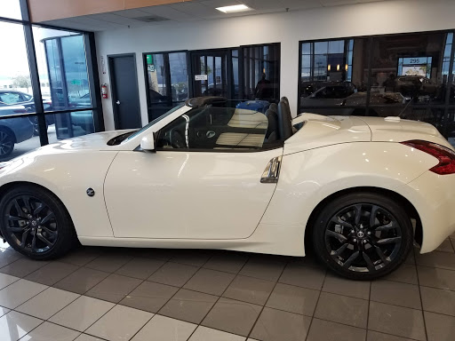 Nissan Dealer «Henderson Nissan», reviews and photos, 295 Auto Mall Dr, Henderson, NV 89014, USA
