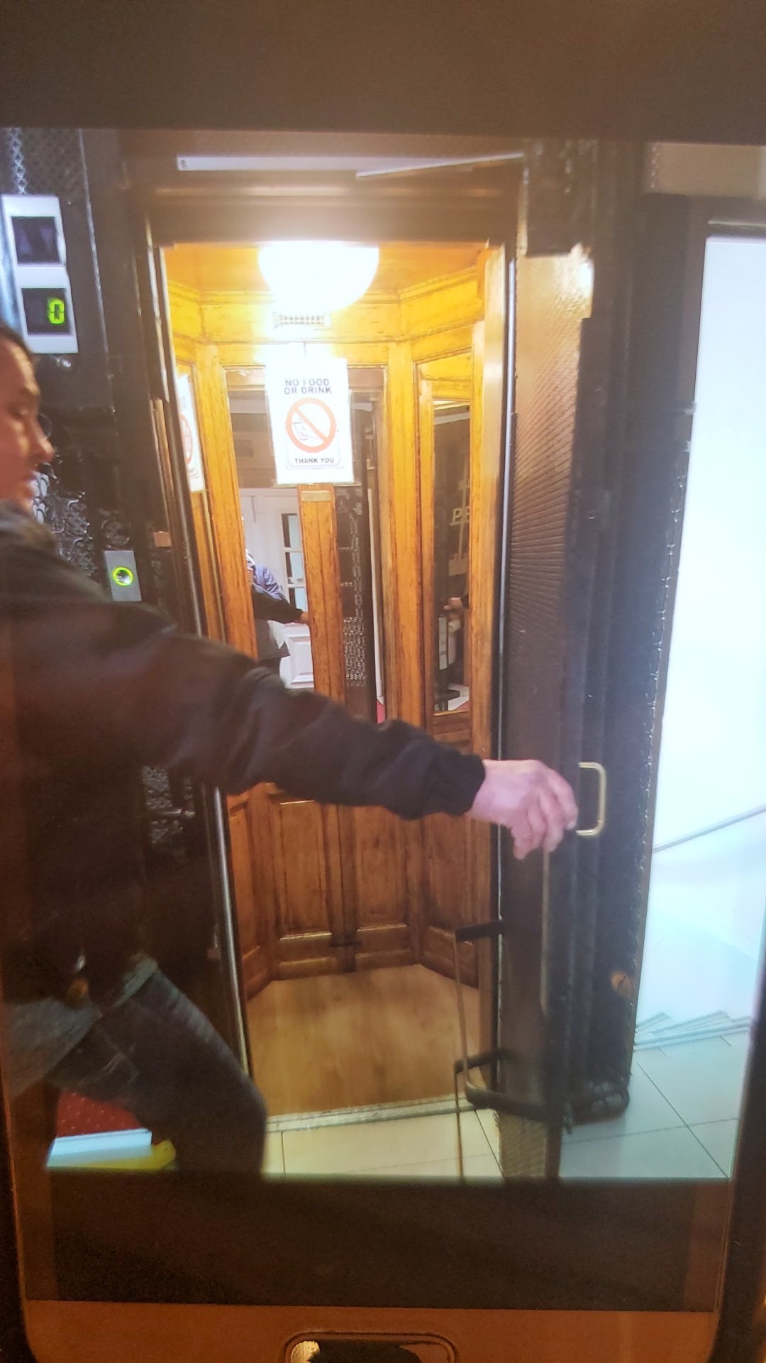 Photo n° 2 de l'avis de R.e fait le 14/02/2020 à 21:51
