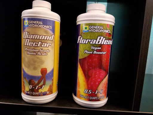 Garden Center «NorCal Garden Supply», reviews and photos, 15433 Lakeshore Dr, Clearlake, CA 95422, USA