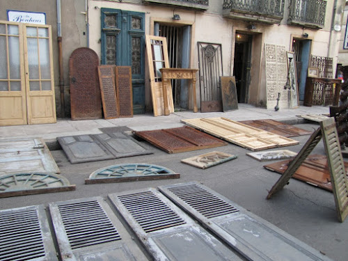 Magasin d'antiquités Portes du temps Pézenas