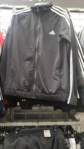 Sporting Goods Store «Academy Sports + Outdoors», reviews and photos, 20790 I-30, Benton, AR 72019, USA