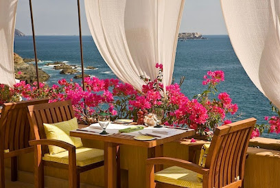 Las Rocas Restaurant, Pool Café