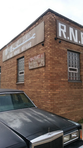 Auto Repair Shop «R & R Auto Clinic», reviews and photos, 1306 Fort St, Lincoln Park, MI 48146, USA