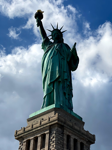Sculpture «Charging Bull», reviews and photos, Broadway & Morris St, New York, NY 10004, USA