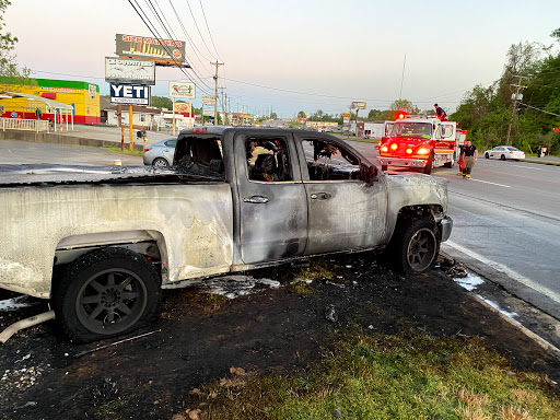 Car Dealer «Tony Knight Autoplex», reviews and photos, 955 N Riverside Dr, Clarksville, TN 37040, USA