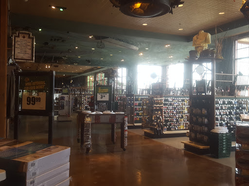 Sporting Goods Store «Bass Pro Shops», reviews and photos, 10000 Bass Pro Blvd, Rossford, OH 43460, USA